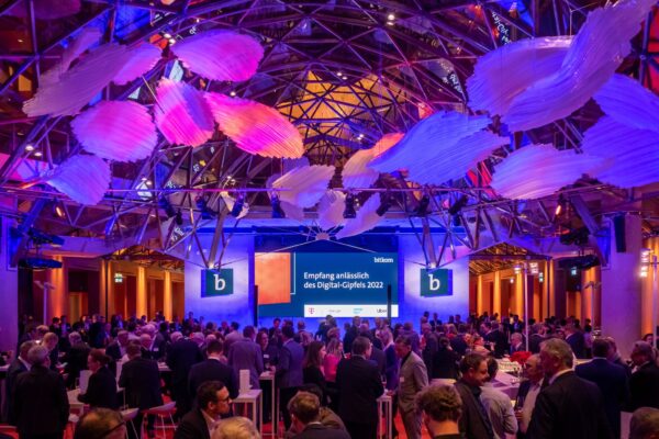 1670850022097 1670850022097