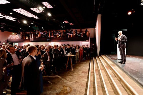 1729610692077 1729610692077